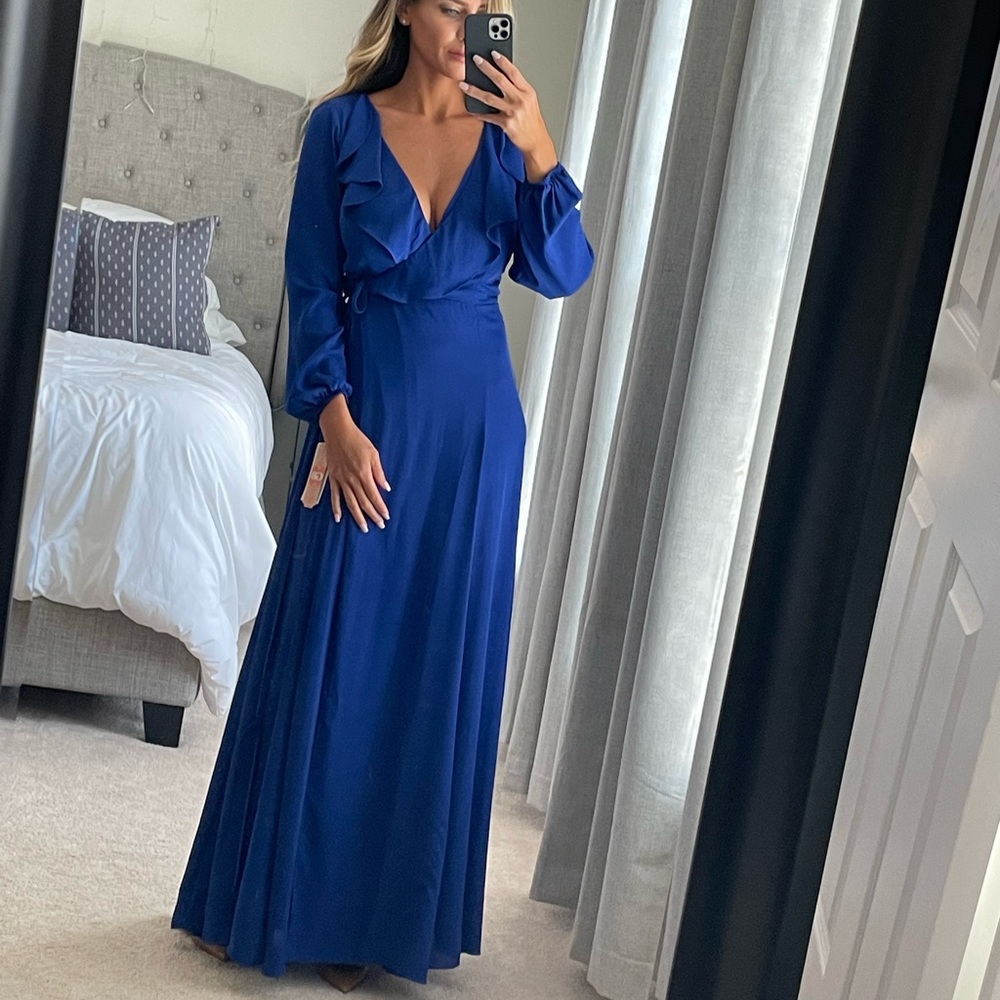 Giani Bini Blue Maxi Dress - Long Sleeve - V neck - Size Small- cute back detail